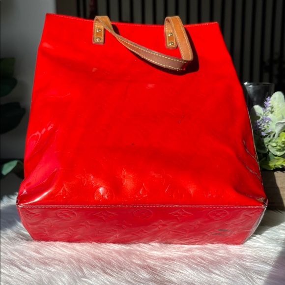 LOUIS VUITTON Monogram Vernis Reade MM Hand Bag Red Rouge - Picture 5 of 17